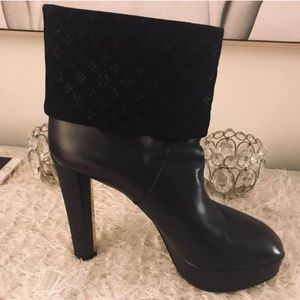 Louis Vuitton Art Deco boot in Black